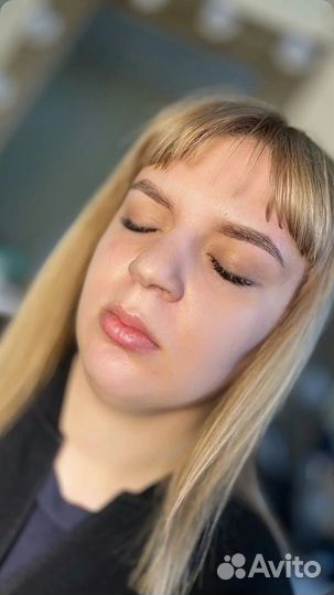 Модель брови