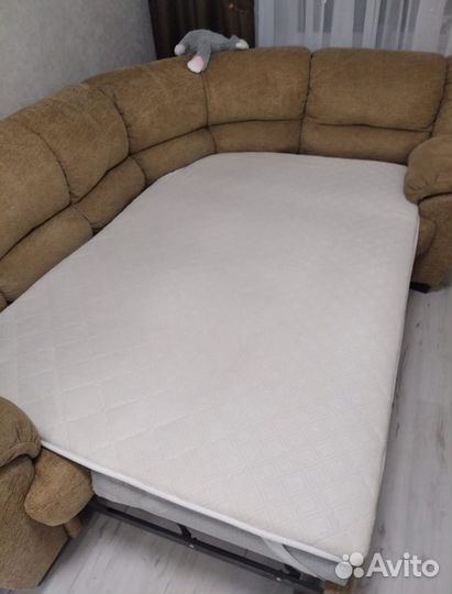 Угловой диван бу