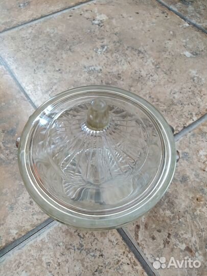 Хрустальная вазочка