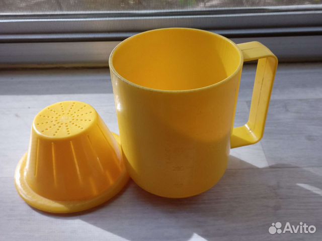 Кружка мерная, с ситичком