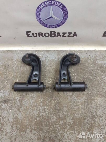 Рычаг передний верхний Mercedes W210