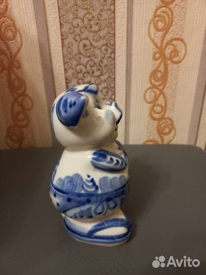 Гжель фигурка