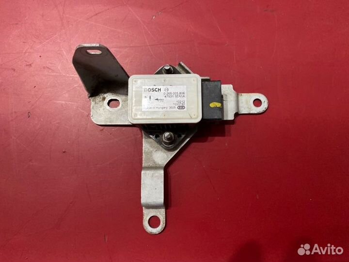 Датчик ускорения Nissan Teana