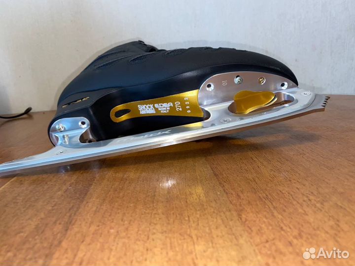 Профессиональные фигурные коньки edea