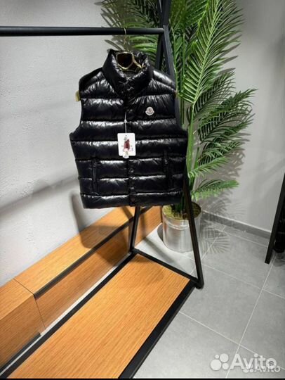 Жилетки moncler С европы