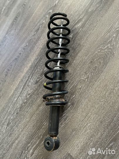 Амортизатор KYB на Lancer 10