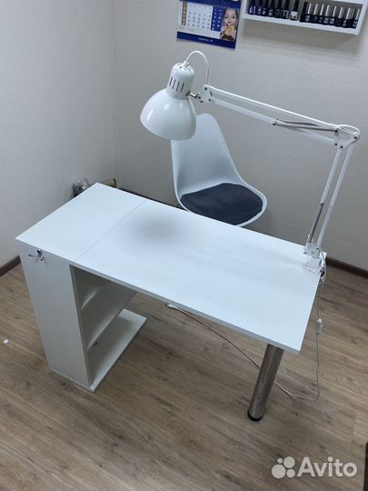 Стол для маникюра