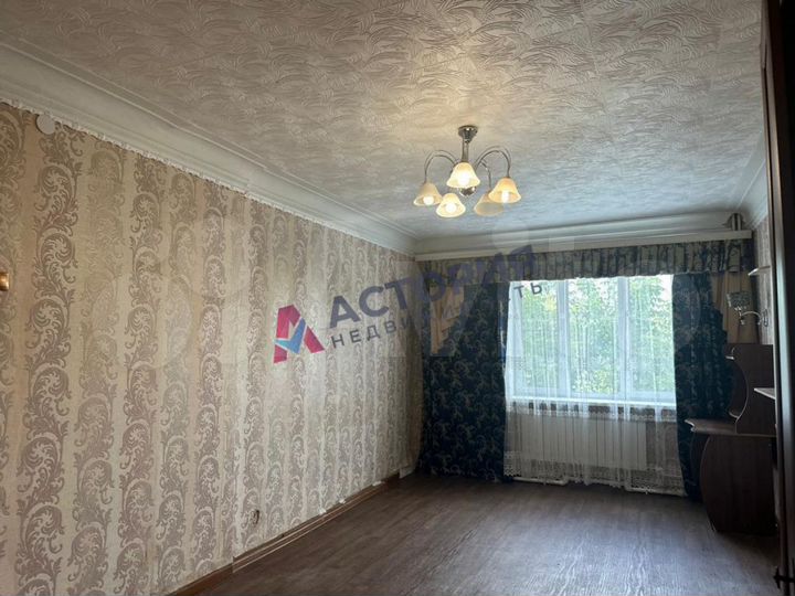 2-к. квартира, 67 м², 1/2 эт.