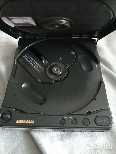 Портативный cd плеер Sony Discman D-90