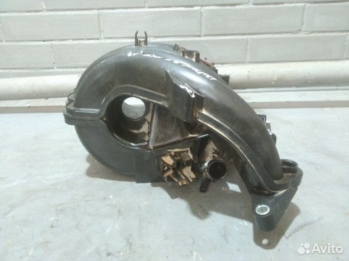 Коллектор впускной Volkswagen Polo (Rus) 1.6 2013