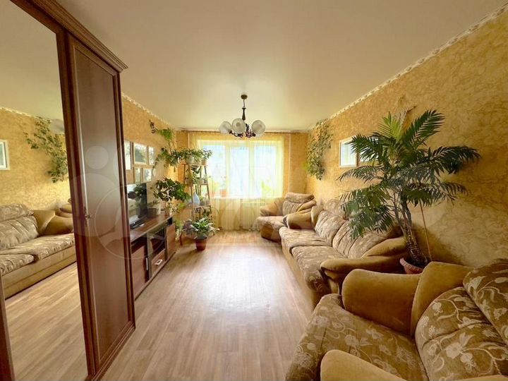 3-к. квартира, 67 м², 3/5 эт.