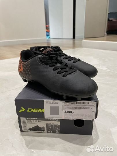 Футбольные бутсы