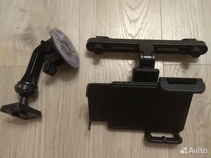 Автомобильный держатель планшета