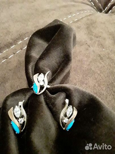 Набор кольцо и серьги