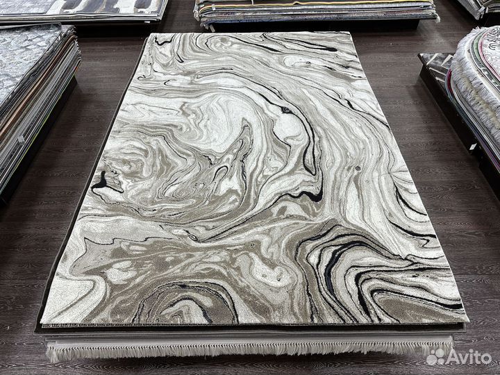 Ковер 2х2.9 новый