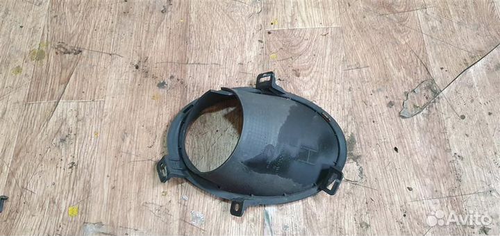 Рамка противотуманой фары левой Chevrolet Orlando
