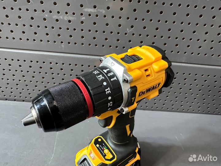 Шуруповерт DeWalt 18v бесщеточный