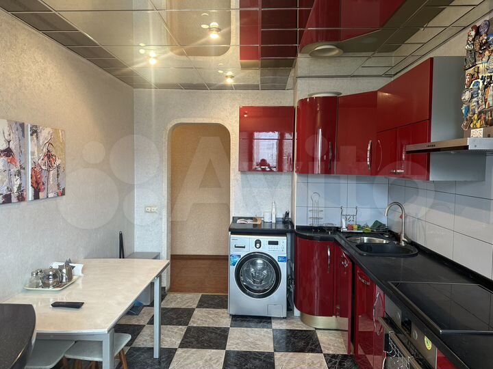 2-к. квартира, 70 м², 6/9 эт.
