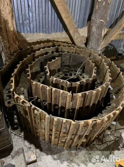 Гусеницы на экскаватор CAT 320DL