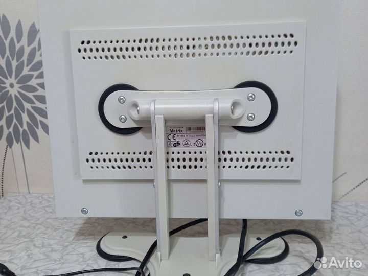 Монитор для компьютера бу