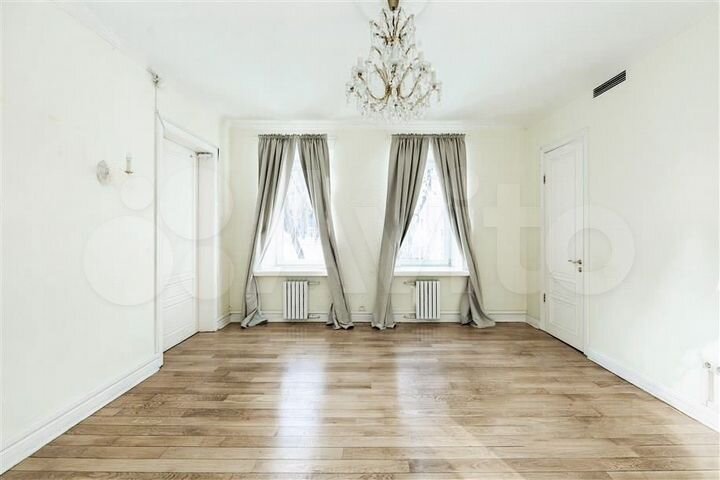 Продам здание, 617 м²