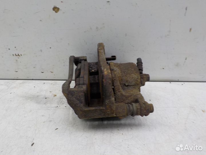 Суппорт передний левый Honda Civic