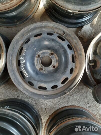 Штампованные диски Peugeot Partner В9 R15