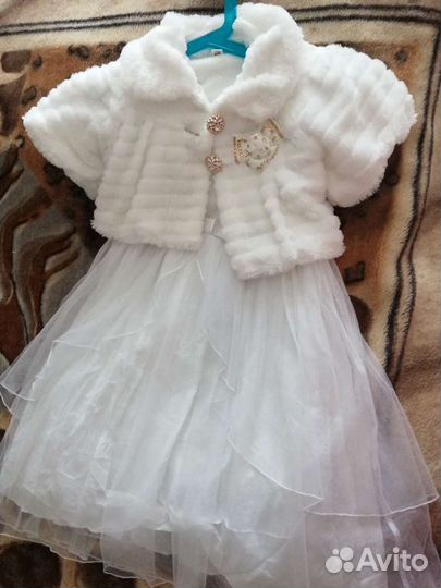 Платье для девочки новое