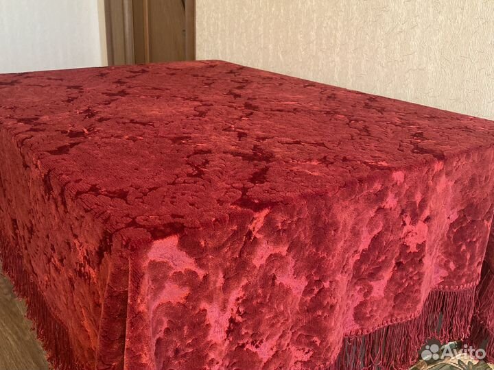 Скатерть бархатная с бахромой времен СССР