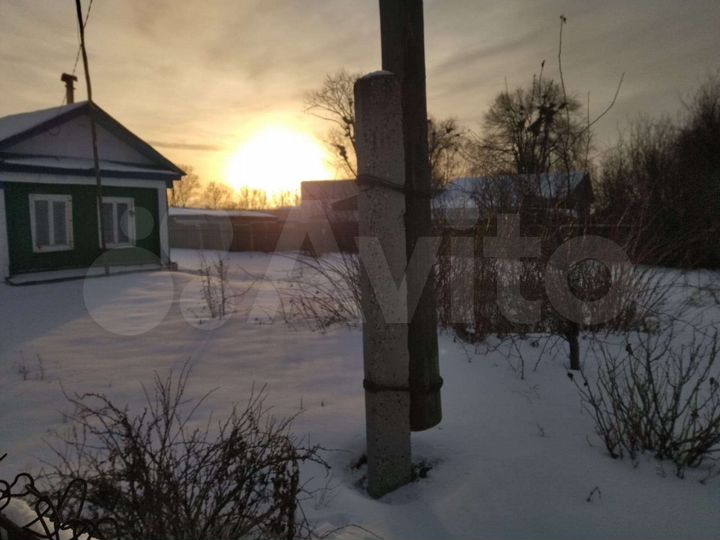 Дом 11,1 м² на участке 8 сот.