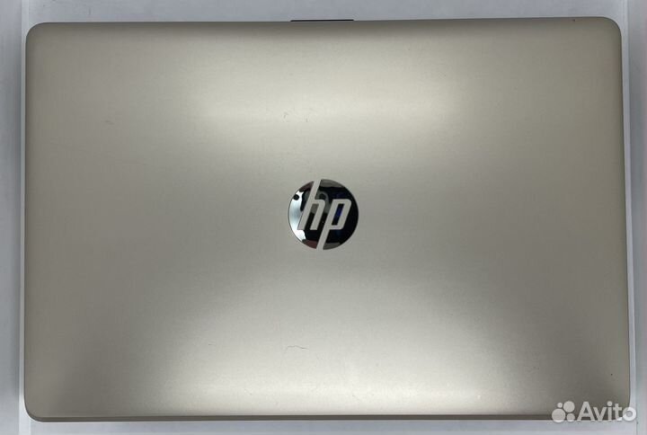 Ноутбук hp Core i3-6006U/ R5M330/8GB/SSD