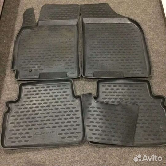 Штатные коврики в салон chevrolet lacetti