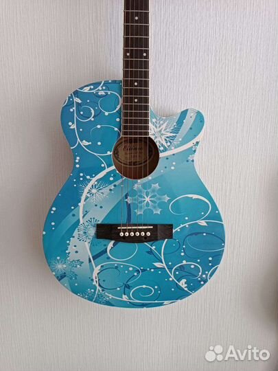 Акустическая гитара