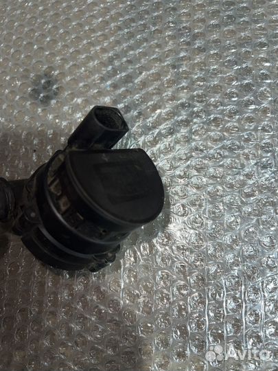 Насос водяной (помпа) Renault Laguna Nisan