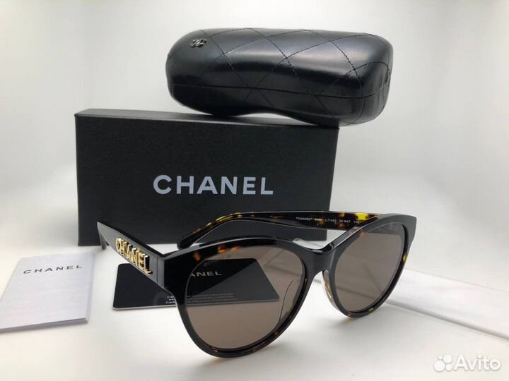 Солнечные очки chanel