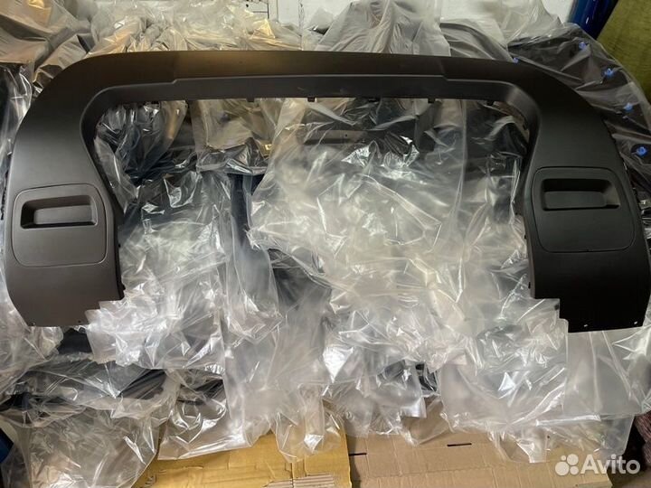 Накладка переднего бампера передняя Duster 2