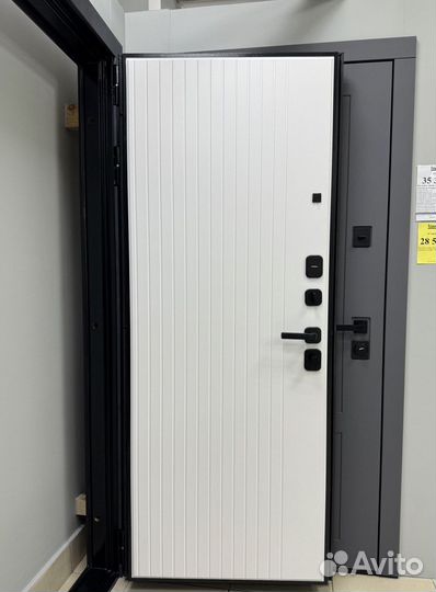 Входная дверь новая металлическая с гарантией 1 год