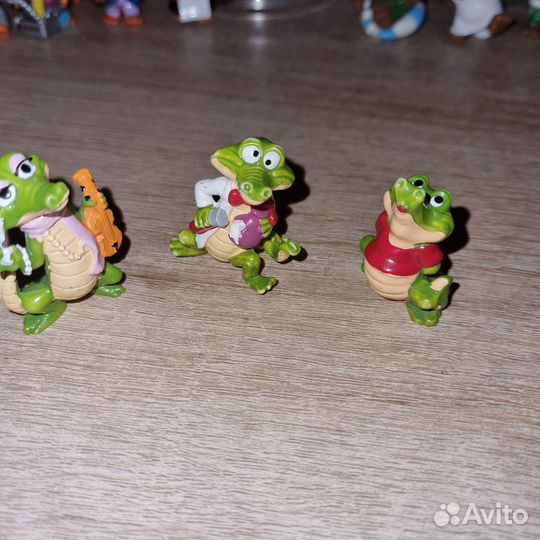 Игрушки из киндера единички