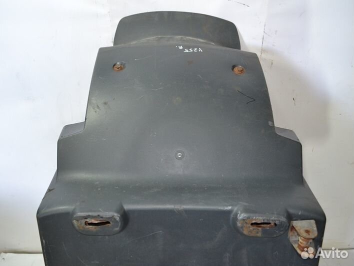 Крыло переднего моста, заднее правое volvo FH (01