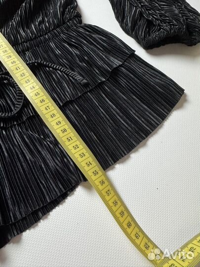 Блузка zara черная гофре 46 M