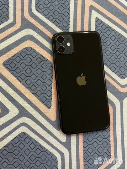 iPhone 11, 64 ГБ