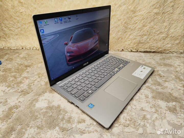 Мощный ноутбук Asus SSD