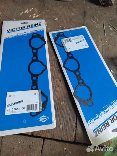 Прокладки впускного