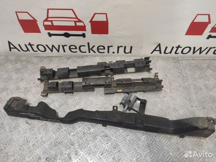 Кожух (крепление) проводки Гольф 3 Хэтчбек