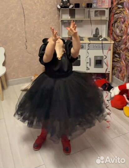 Платье нарядкое на девочку 92-98