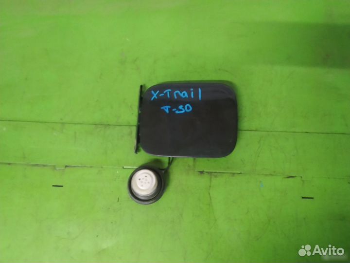 Лючок бензобака для Nissan X-Trail (T30) 2001-2006