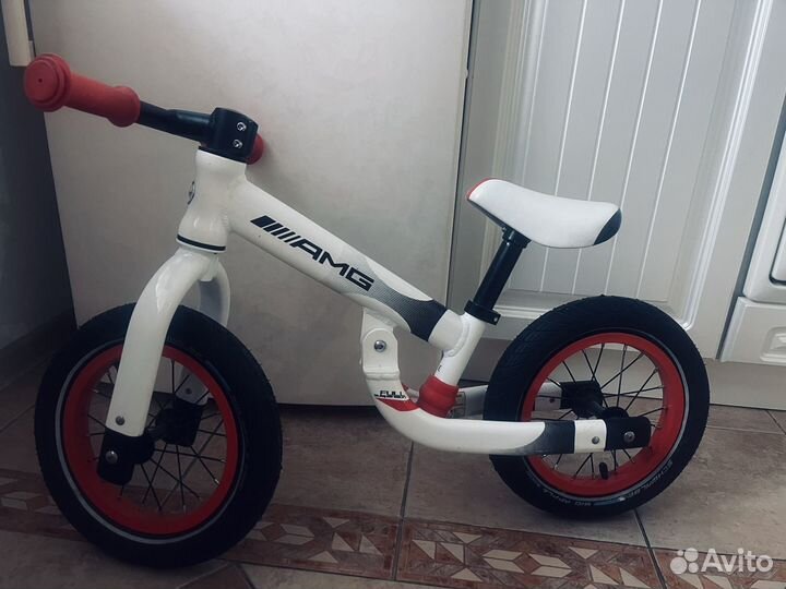 Беговел mercedes