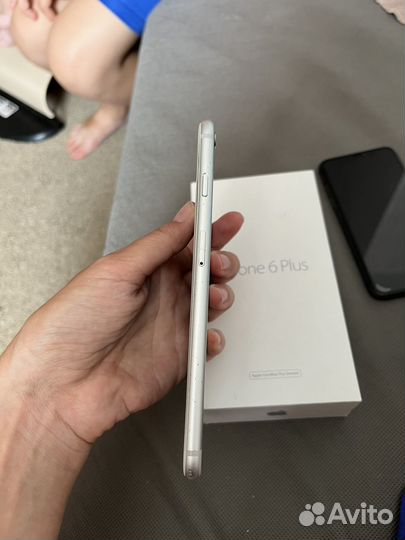 Телефон iPhone 6 plus