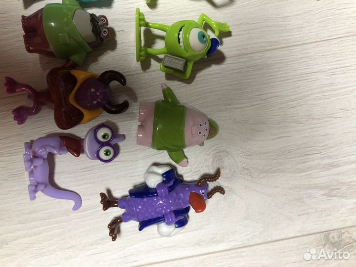 Киндер сюрприз Корпорация монстров