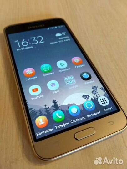 Смартфон Samsung Galaxy SM-J320F/DS